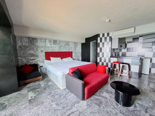 Exclusive! Beach Hotel For Sale in Halat — 4