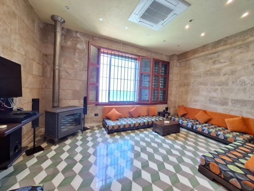 Exclusive! Fully-Furnished Beach House Pieds Dans l’eau For Sale in Halat, Jbeil — 12