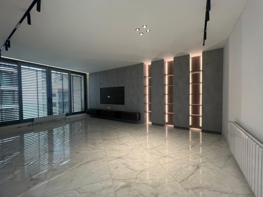 Apartment with Terrace for Sale in a Prime Location in Gemmayze — 6