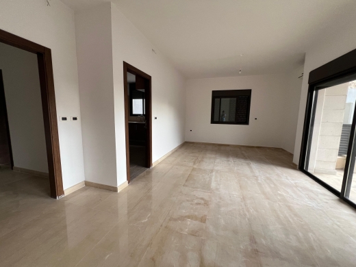 Apartment With Terrace For Sale in Kfarhbeib — 4