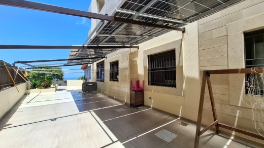 Apartment For Sale in Halat With Terrace And Seaview — 3