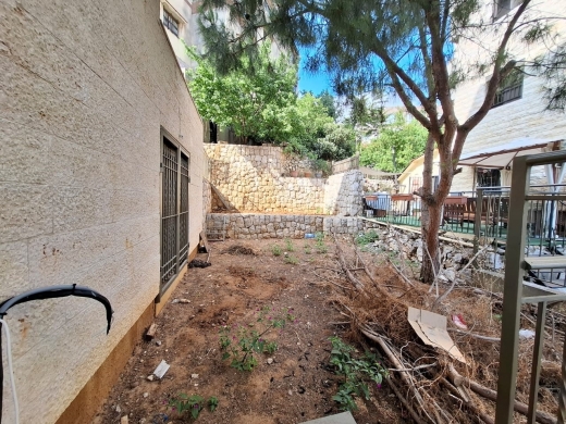 Spacious Apartment with Garden For Sale in Jeita — 2