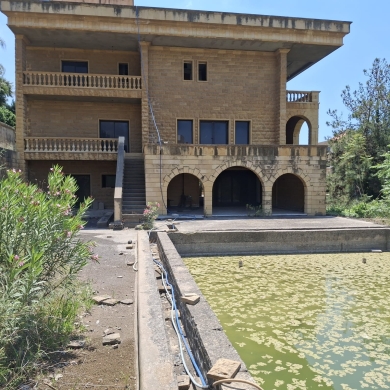 3,883 SQM Land with Villa For Sale in Naccache — 13