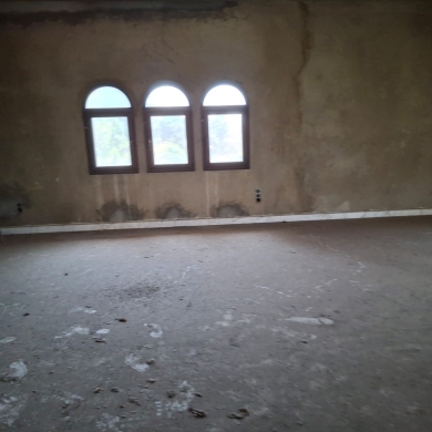 3,883 SQM Land with Villa For Sale in Naccache — 7