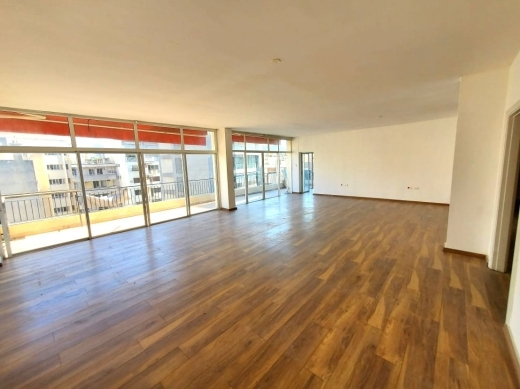 220 SQM Office For Rent In Clemenceau, Ras Beirut