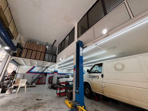 Industrial Grade 1 Shop With Offices & Mezanine For Sale in Sed El Bouchrieh