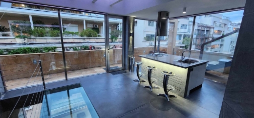 Exclusive! Luxurious Penthouse with Patio For Sale In Achrafieh, Carré D'or — 26
