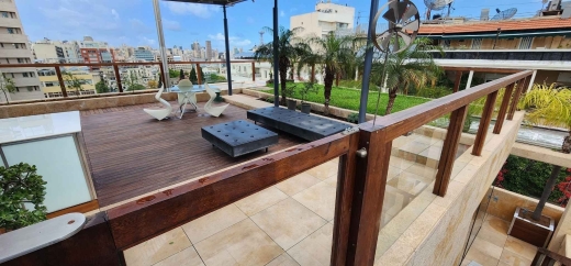 Exclusive! Luxurious Penthouse with Patio For Sale In Achrafieh, Carré D'or — 30