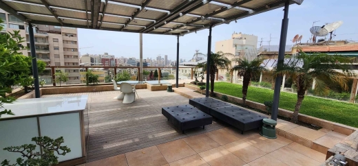 Exclusive! Luxurious Penthouse with Patio For Sale In Achrafieh, Carré D'or — 29