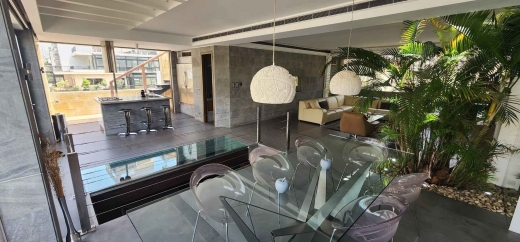Exclusive! Luxurious Penthouse with Patio For Sale In Achrafieh, Carré D'or — 4