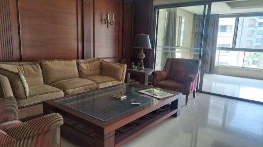 Spacious & Beautifully Designed Apartment For Sale in Tallet Al Khayat
