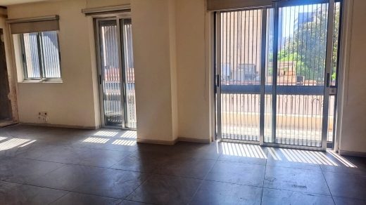 395 SQM Duplex Shop For Rent in Hamra, Ras Beirut