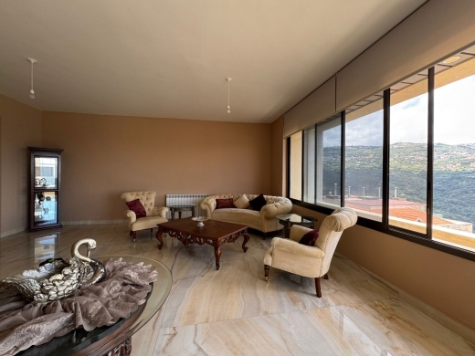 Fully Furnished Apartment For Rent in A Calm And Prime Location in Monteverde — 2