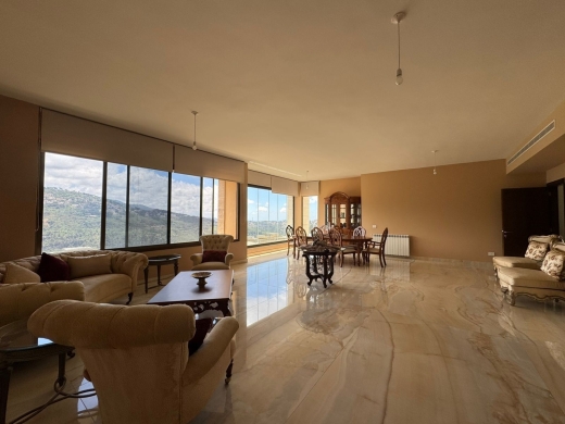 Fully Furnished Apartment For Rent in A Calm And Prime Location in Monteverde