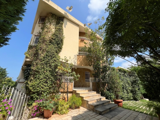Charming Villa For Sale In The Heart Of Aamchit