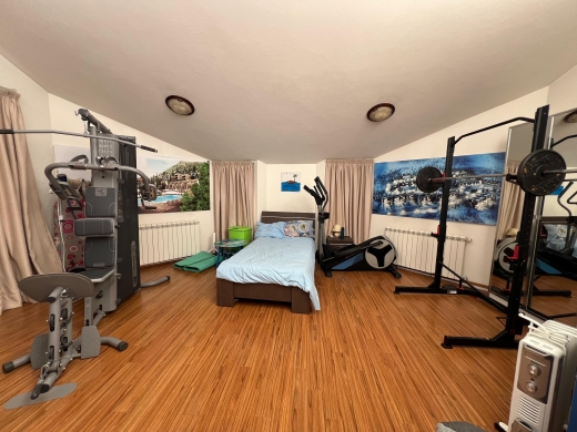 Charming Villa For Sale In The Heart Of Aamchit — 29