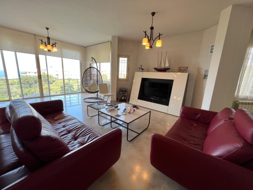 Charming Villa For Sale In The Heart Of Aamchit — 11