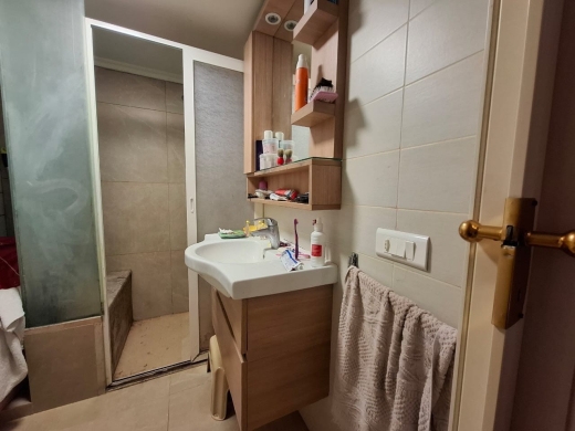 Cozy 2-Bedroom Apartment For Sale in A Prime Location In Ballouneh — 11