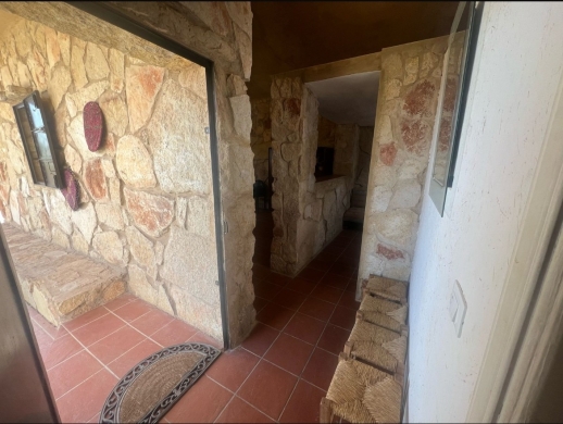 Old Lebanese-Style House With A Spacious Land For Sale in Dhour, Zahle — 14