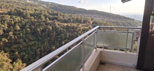 Hot Deal ! Apartment With Terrace For Sale in Qannabet Broumana — 4