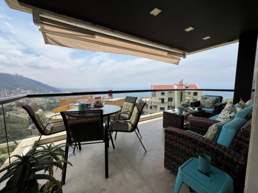 Spacious Apartment with Sea View For Sale in Kfarhbeib — 2