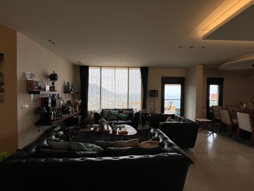 Spacious Apartment with Sea View For Sale in Kfarhbeib — 4