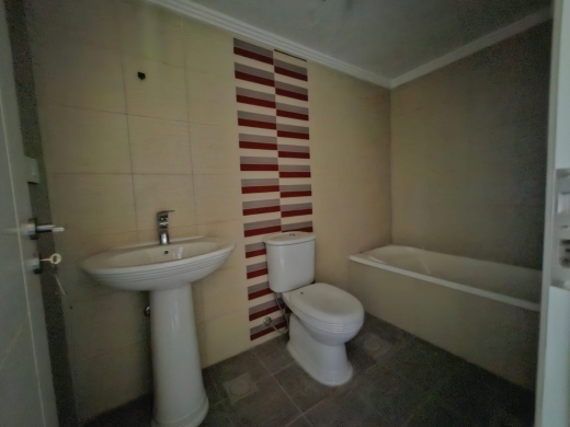 Spacious 3-Bedroom Apartment With Garden For Sale in Shayle — 13