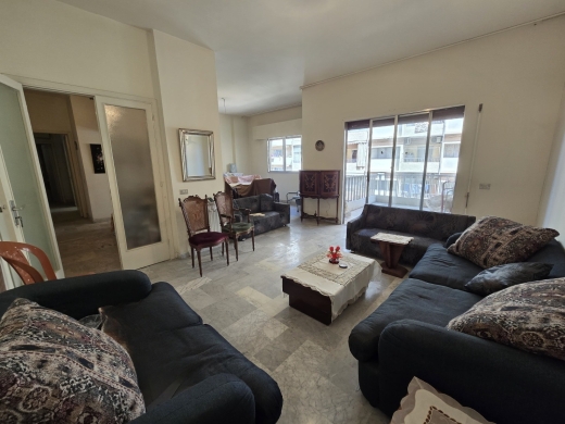 Furnished Charming 3-Bedroom Apartment For Sale in Achrafieh, Sioufi
