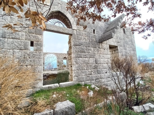 4,156 SQM Land With A Historic House For Sale In KfarAaqab El Metn