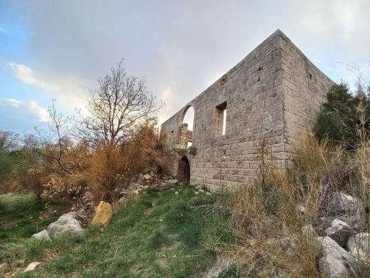 4,156 SQM Land With A Historic House For Sale In KfarAaqab El Metn — 3