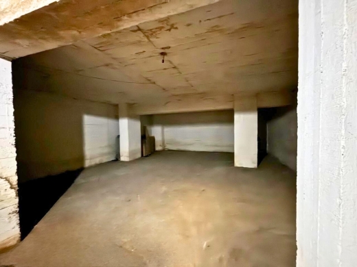 150 SQM Warehouse For Rent in Badaro