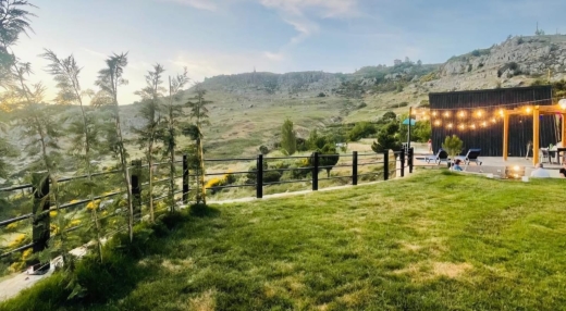 Land With Bungalow For Sale in Aintoura, El Metn