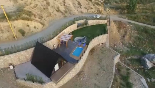Land With Bungalow For Sale in Aintoura, El Metn — 2