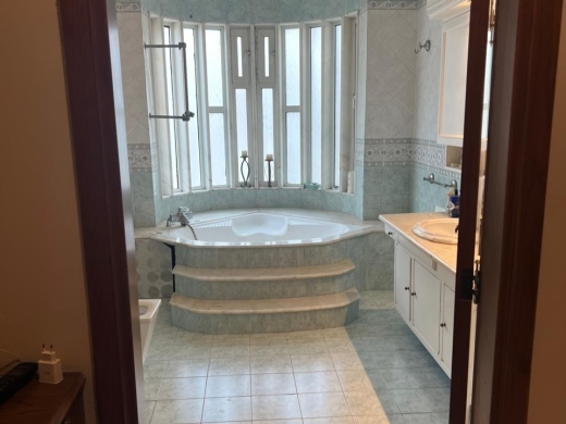 Spacious & High-End Duplex For Sale in Ramlet El Bayda — 17