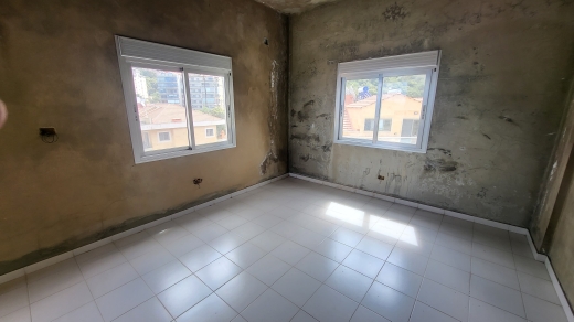 Spacious Apartment With A Nice View For Sale in Haret Sakher — 6