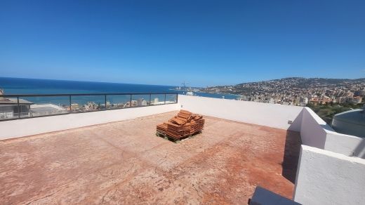 Roof With Amazing Sea View For Sale in Haret Sakher — 2