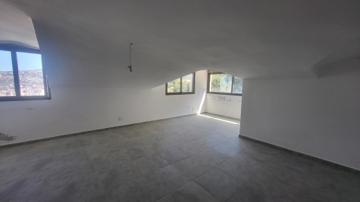 Roof With Amazing Sea View For Sale in Haret Sakher — 3