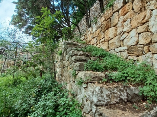 One-Of-A-Kind Villa With Garden For Sale in Qornet El Hamra — 8