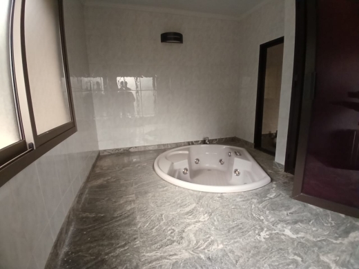 One-Of-A-Kind Villa With Garden For Sale in Qornet El Hamra — 30