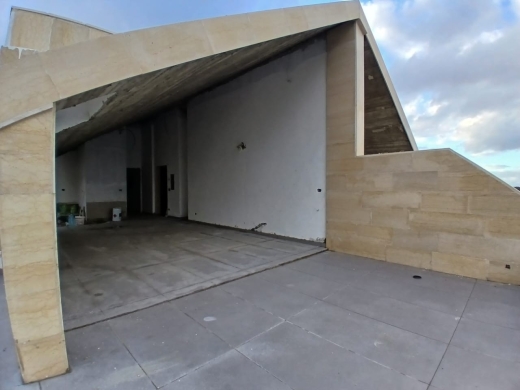 Brand New Roof For Sale In Aatchane
