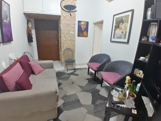 Investment Potential! 2-Bedroom Apartment For Sale in Achrafieh, Fassouh — 4