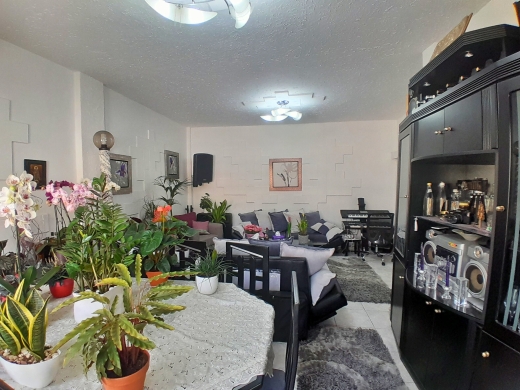 Investment Potential! 2-Bedroom Apartment For Sale in Achrafieh, Fassouh — 3