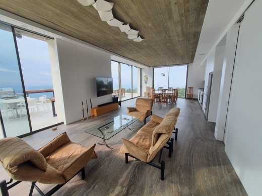 Fully Furnished Decorated Penthouse For Rent in A Prime Location In Adma — 11
