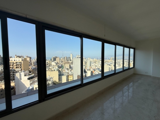 Modern Penthouse with Roof Terrace & Sea View For Sale in Achrafieh, Saydeh — 6