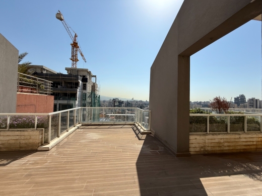 Amazing Rooftop with Terraces For Sale in Achrafieh, near Hotel Dieu — 2
