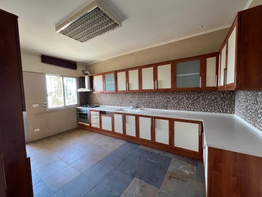Villa For Sale In A Prime Location in Chalimar, Baabdat — 20