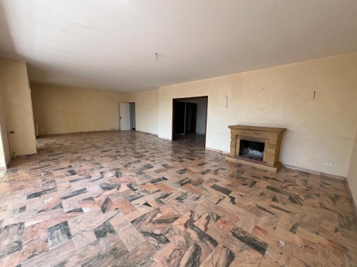 Villa For Sale In A Prime Location in Chalimar, Baabdat — 19