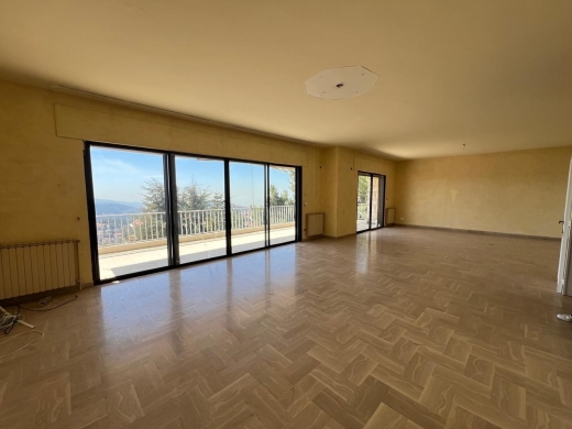 Villa For Sale In A Prime Location in Chalimar, Baabdat — 21