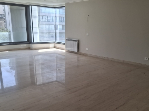 Brand New 420 SQM Apartment For Sale in Ain El Mreisseh — 2