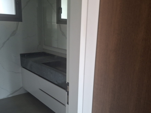 Brand New 420 SQM Apartment For Sale in Ain El Mreisseh — 11